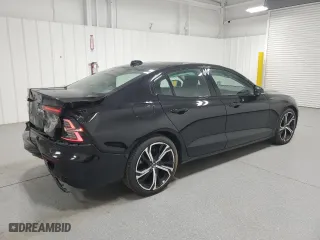 2025 Volvo S60 Core with VIN 7JRL12GJ0SG364550, listed as a Copart auction lot 52883295 with 14,275 mi miles and Clean Title. Bid and sale history available at carsss.com. Image 3.