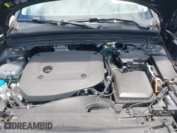 2024 Volvo XC40 Plus Dark Theme with VIN YV4L12UL5R2308371, listed as a IAAI auction lot 42516455 with 9,056 mi miles and . Bid and sale history available at DreamBid. Image 10.