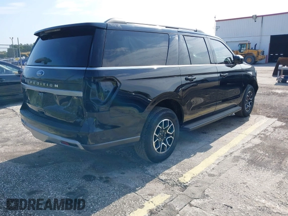 2024 Ford Expedition Max XLT с VIN 1FMJK1H83REA27722, выставлен на аукционе IAAI как лот 42376146 с пробегом 31 277 миль миль и . История ставок и продаж доступна на DreamBid. Изображение 4.