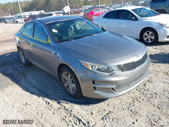 2018 Kia Optima S with VIN 5XXGT4L39JG192313, listed as a IAAI auction lot 41260143 with 138,413 mi miles. Bid and sale history available at carsss.com. Image 1.