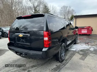 2013 Chevrolet Suburban LT with VIN 1GNSKJE78DR138778, listed as a Copart auction lot 55407775 with 100,121 mi miles and Clean Title. Bid and sale history available at DreamBid. Image 4.