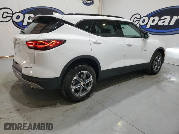2024 Chevrolet Blazer LT with VIN 3GNKBJR43RS163527, listed as a Copart auction lot 42682745 with 22,883 mi miles and Clean title. Bid and sale history available at DreamBid. Image 3.