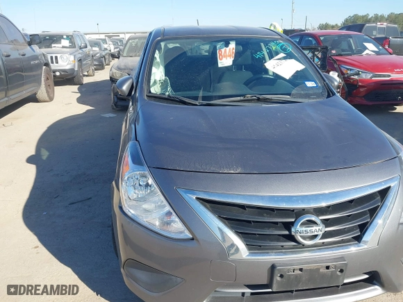 2019 Nissan Versa Sedan SV with VIN 3N1CN7AP8KL812271, listed as a IAAI auction lot 41423740 with 57,233 mi miles. Bid and sale history available at carsss.com. Image 1.