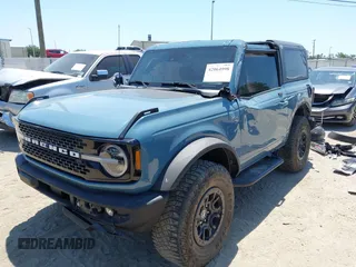 2021 Ford Bronco z VIN 1FMDE5CP5MLA98340, wystawiony jako IAAI lot #42064998 z przebiegiem 38 569 mil mil oraz . Historia ofert i sprzedaży dostępna na DreamBid. Obrazek 18.