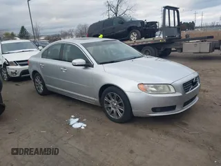 2009 Volvo S80 I6 with VIN YV1AS982191090303, listed as a IAAI auction lot 40980460 with 191,862 mi miles. Bid and sale history available at carsss.com. Image 1.