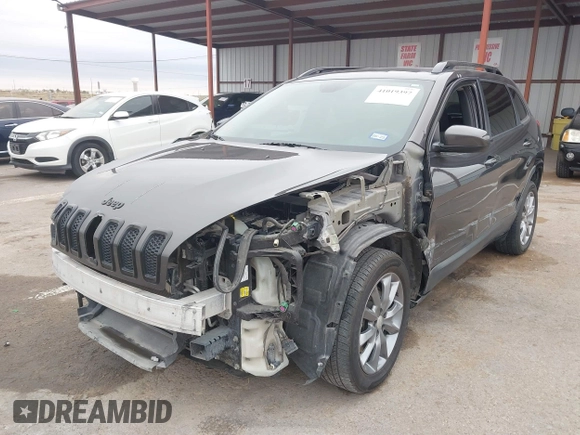 2018 Jeep Cherokee Latitude with VIN 1C4PJLCB1JD588916, listed as a IAAI auction lot 41019397 with 135,929 mi miles. Bid and sale history available at carsss.com. Image 21.