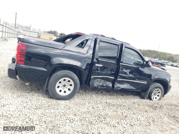 2013 Chevrolet Avalanche LTZ with VIN 3GNMCGE07DG198370, listed as a Copart auction lot 43990185 with 125,944 mi miles and Salvage Title. Bid and sale history available at carsss.com. Image 3.