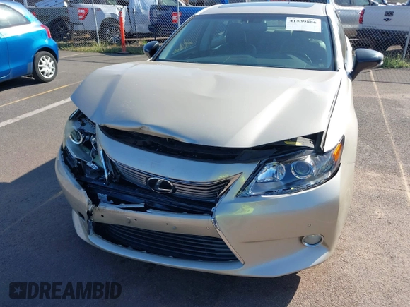 2013 Lexus ES 4dr Sdn with VIN JTHBK1GG1D2023369, listed as a IAAI auction lot 41539886 with 136,492 mi miles. Bid and sale history available at carsss.com. Image 6.