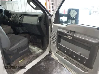 2016 Ford F-250 XL with VIN 1FDBF2A69GEB34021, listed as a IAAI auction lot 42178305 with 115,292 mi miles and . Bid and sale history available at DreamBid. Image 5.