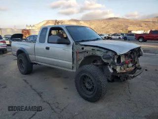 2003 Toyota Tacoma PreRunner with VIN 5TESM92N83Z216595, listed as a Copart auction lot 43113445 with 297,638 mi miles and Salvage title. Bid and sale history available at DreamBid. Image 4.