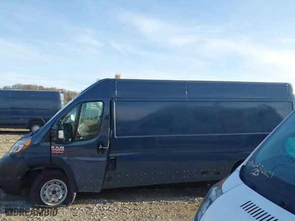 2021 Ram ProMaster Cargo Van with VIN 3C6MRVJG4ME586433, listed as a IAAI auction lot 40091311 with 5,052 mi miles. Bid and sale history available at carsss.com. Image 14.