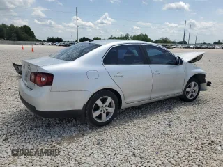 2008 Volkswagen Jetta SE with VIN 3VWRM71K48M144404, listed as a Copart auction lot 56197825 with 135,012 mi miles and Salvage title. Bid and sale history available at DreamBid. Image 3.