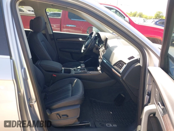 2022 Audi Q5 S line Premium with VIN WA1GAAFY2N2119625, listed as a IAAI auction lot 41979117 with 18,694 mi miles and . Bid and sale history available at DreamBid. Image 5.