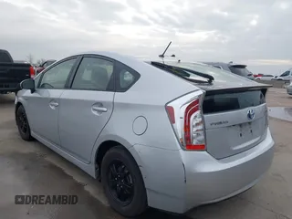 2015 Toyota Prius Four z VIN JTDKN3DU7F1942591, wystawiony jako IAAI lot #41439295 z przebiegiem 86 406 mil mil oraz . Historia ofert i sprzedaży dostępna na DreamBid. Obrazek 3.