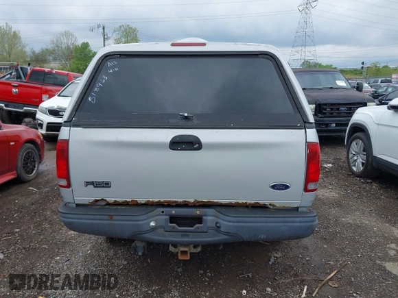 2002 Ford F-150 XL с VIN 1FTRX18L52NB18963, выставлен на аукционе IAAI как лот 42042014 с пробегом 229 262 миль миль и . История ставок и продаж доступна на DreamBid. Изображение 16.