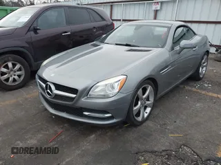 2012 Mercedes-Benz SLK 350 с VIN WDDPK5HA1CF007243, выставлен на аукционе IAAI как лот 41313121 с пробегом 137 538 миль миль и . История ставок и продаж доступна на DreamBid. Изображение 2.