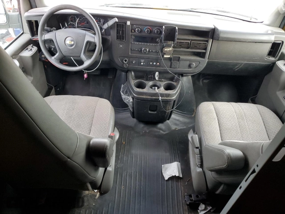 2022 Chevrolet Express Cargo with VIN 1GCWGAFPXN1163191, listed as a Copart auction lot 87840625 with Not provided miles and Salvage title. Bid and sale history available at DreamBid. Image 8.