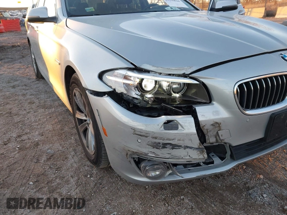 2016 BMW 5 Series 528i with VIN WBA5A5C58GG347422, listed as a IAAI auction lot 41116626 with 134,945 mi miles. Bid and sale history available at carsss.com. Image 6.
