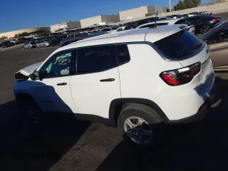 2022 Jeep Compass Sport with VIN 3C4NJDAB6NT205553, listed as a Copart auction lot 55326234 with 44,638 mi miles and Salvage title. Bid and sale history available at DreamBid. Image 2.