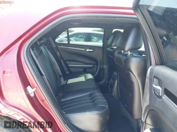 2019 Chrysler 300 with VIN 2C3CCABGXKH686121, listed as a IAAI auction lot 41995862 with 50,577 mi miles. Bid and sale history available at carsss.com. Image 8.