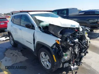2022 Jeep Compass Latitude with VIN 3C4NJCBB0NT187365, listed as a IAAI auction lot 41691559 with 93,576 mi miles and . Bid and sale history available at carsss.com. Image 1.