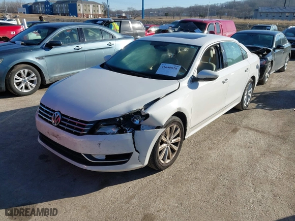 2012 Volkswagen Passat SEL with VIN 1VWCP7A35CC090109, listed as a IAAI auction lot 41640028 with 115,934 mi miles. Bid and sale history available at carsss.com. Image 2.