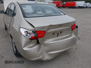 2007 Hyundai Elantra GLS z VIN KMHDU46D57U196152, wystawiony jako IAAI lot #42016255 z przebiegiem 114 553 mil mil oraz . Historia ofert i sprzedaży dostępna na DreamBid. Obrazek 6.