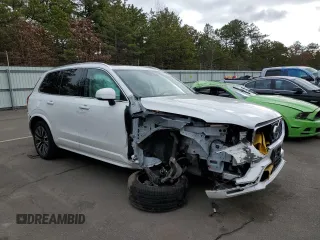 2022 Volvo XC90 Momentum with VIN YV4A22PK8N1839121, listed as a Copart auction lot 38127803 with 14,844 mi miles. Bid and sale history available at carsss.com. Image 4.