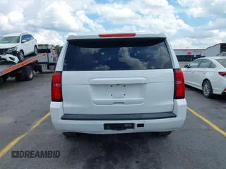 2015 Chevrolet Tahoe Commercial z VIN 1GNLC2EC1FR721538, wystawiony jako IAAI lot #42274601 z przebiegiem 138 991 mil mil oraz . Historia ofert i sprzedaży dostępna na DreamBid. Obrazek 16.