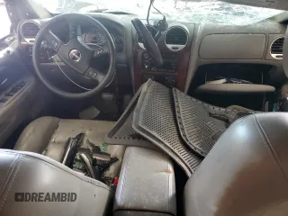 2005 GMC Envoy SLT z VIN 1GKDS13S152270398, wystawiony jako Copart lot #56160625 z przebiegiem 123 260 mil mil oraz Szkoda całkowita • Salvage title. Historia ofert i sprzedaży dostępna na DreamBid. Obrazek 8.