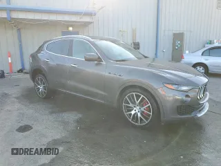 2017 Maserati Levante S z VIN ZN661YUS1HX225966, wystawiony jako Copart lot #52089285 z przebiegiem 118 690 mil mil oraz Szkoda całkowita • Salvage title. Historia ofert i sprzedaży dostępna na DreamBid. Obrazek 4.