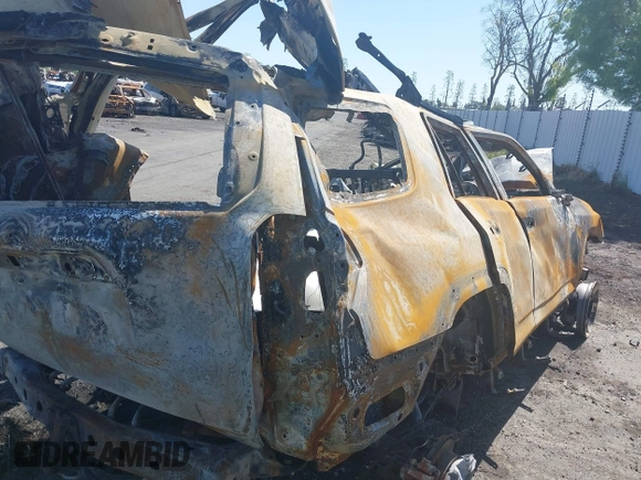 2013 Toyota 4Runner SR5 with VIN JTEZU5JR8D5059582, listed as a IAAI auction lot 41960306 with Not Provided miles and . Bid and sale history available at DreamBid. Image 4.