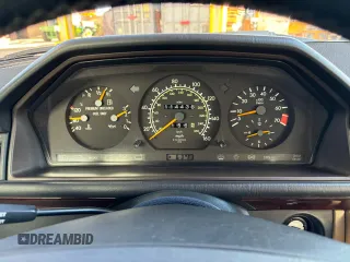 1995 Mercedes-Benz E Class with VIN WDBEA66E9SC279361, listed as a Copart auction lot 88114675 with 114,438 mi miles and Clean Title. Bid and sale history available at carsss.com. Image 8.