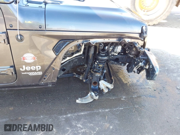 2019 Jeep Wrangler Unlimited Sport S with VIN 1C4HJXDG5KW505015, listed as a IAAI auction lot 41560088 with 54,193 mi miles and . Bid and sale history available at DreamBid. Image 6.