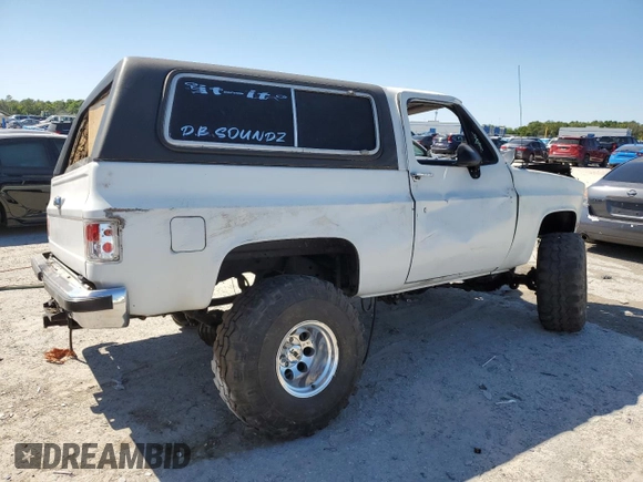 1990 GMC Jimmy z VIN 1GKEV18K4LF509467, wystawiony jako Copart lot #52405495 z przebiegiem 409 007 mil mil oraz Nie do naprawy • Non repairable. Historia ofert i sprzedaży dostępna na DreamBid. Obrazek 3.