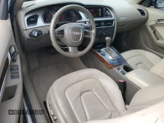 2011 Audi A5 Premium Plus z VIN WAUJFAFH7BN017967, wystawiony jako Copart lot #54683025 z przebiegiem 137 184 mil mil oraz Czysty tytuł • Clean title. Historia ofert i sprzedaży dostępna na DreamBid. Obrazek 8.