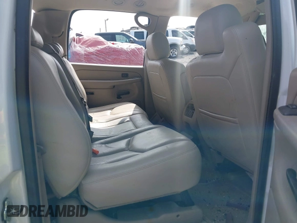 2005 GMC Yukon XL SLT with VIN 3GKGK26GX5G100493, listed as a IAAI auction lot 40961026 with 1 mi miles. Bid and sale history available at carsss.com. Image 8.