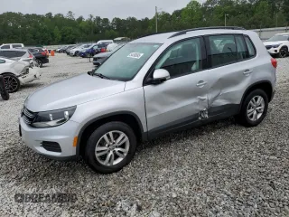 2015 Volkswagen Tiguan SE z VIN WVGAV7AX4FW552810, wystawiony jako Copart lot #54490895 z przebiegiem 174 659 mil mil oraz Szkoda całkowita • Salvage title. Historia ofert i sprzedaży dostępna na DreamBid. Obrazek 1.