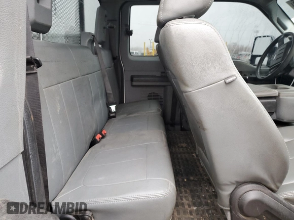 2012 Ford F-350 Lariat z VIN 1FD7X3F66CEB00873, wystawiony jako Copart lot #42220695 z przebiegiem 191 854 mil mil oraz Szkoda całkowita • Salvage title. Historia ofert i sprzedaży dostępna na DreamBid. Obrazek 10.
