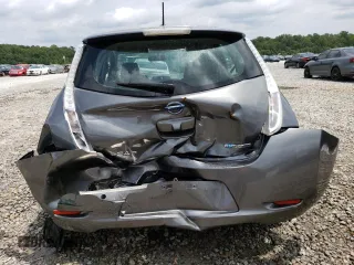 2017 Nissan LEAF SL with VIN 1N4BZ0CPXHC300944, listed as a Copart auction lot 62010473 with 92,059 mi miles. Bid and sale history available at carsss.com. Image 6.