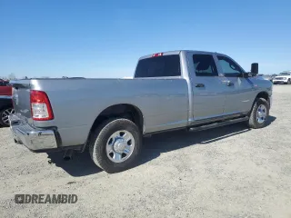 2022 Ram 2500 Tradesman with VIN 3C6UR4HJ0NG138627, listed as a Copart auction lot 47321115 with 80,042 mi miles and Salvage title. Bid and sale history available at DreamBid. Image 3.