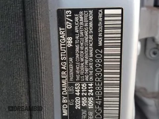 2014 Mercedes-Benz C 250 Sport z VIN WDDGF4HB8ER309802, wystawiony jako Copart lot #51057225 z przebiegiem 111 699 mil mil oraz Nie do naprawy • Non repairable. Historia ofert i sprzedaży dostępna na DreamBid. Obrazek 12.
