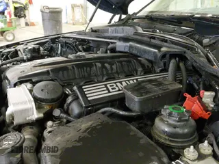 2010 BMW 5 Series 528i xDrive с VIN WBANV1C55AC157427, выставлен на аукционе IAAI как лот 43290094 с пробегом 82 010 миль миль и . История ставок и продаж доступна на DreamBid. Изображение 19.