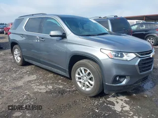 2020 Chevrolet Traverse LT z VIN 1GNERHKW7LJ309689, wystawiony jako IAAI lot #42270616 z przebiegiem 120 264 mil mil oraz . Historia ofert i sprzedaży dostępna na DreamBid. Obrazek 1.