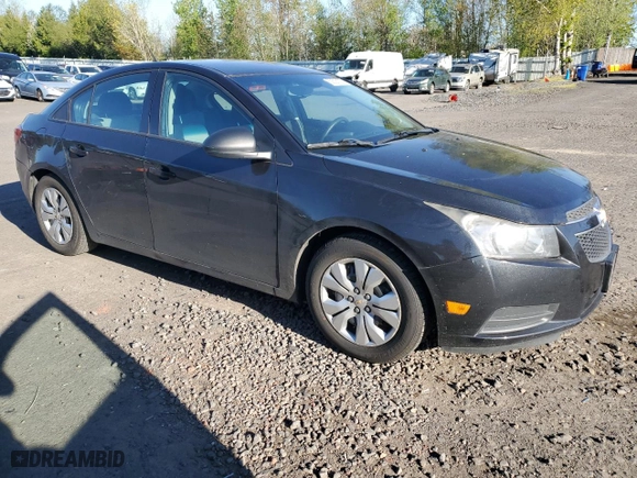 2014 Chevrolet Cruze LS with VIN 1G1PA5SG0E7250851, listed as a Copart auction lot 53528125 with 132,949 mi miles and Clean Title. Bid and sale history available at carsss.com. Image 4.