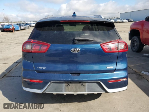 2018 Kia Niro LX with VIN KNDCB3LC6J5206975, listed as a Copart auction lot 49488895 with 121,824 mi miles and Clean Title. Bid and sale history available at carsss.com. Image 6.