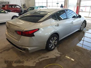 2019 Nissan Altima S z VIN 1N4BL4BV4KC170921, wystawiony jako IAAI lot #41232592 z przebiegiem 83 366 mil mil oraz . Historia ofert i sprzedaży dostępna na DreamBid. Obrazek 4.
