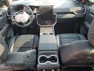 2024 GMC Acadia FWD Denali z VIN 1GKENLKS6RJ160905, wystawiony jako Copart lot #65248494 z przebiegiem 2 431 mil mil oraz Szkoda całkowita • Salvage title. Historia ofert i sprzedaży dostępna na DreamBid. Obrazek 8.