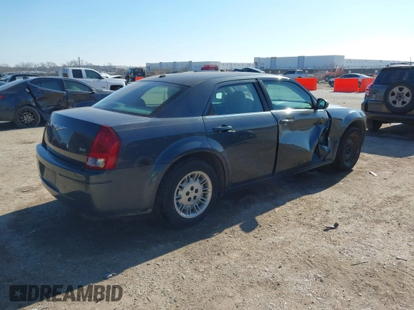 2007 Chrysler 300 with VIN 2C3KA43R57H884972, listed as a IAAI auction lot 41245223 with 67,386 mi miles. Bid and sale history available at carsss.com. Image 4.