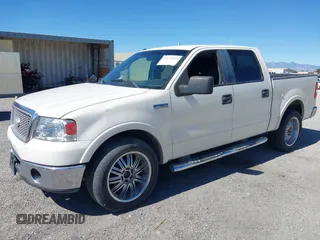 2008 Ford F-150 XLT z VIN 1FTPW12548FA35189, wystawiony jako IAAI lot #42676149 z przebiegiem 198 067 mil mil oraz . Historia ofert i sprzedaży dostępna na DreamBid. Obrazek 17.